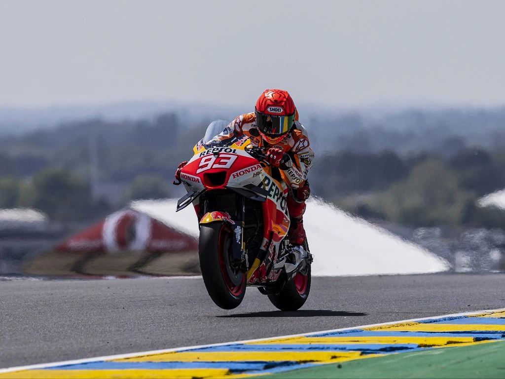 Ferrari vs Mercedes: Race of the Century